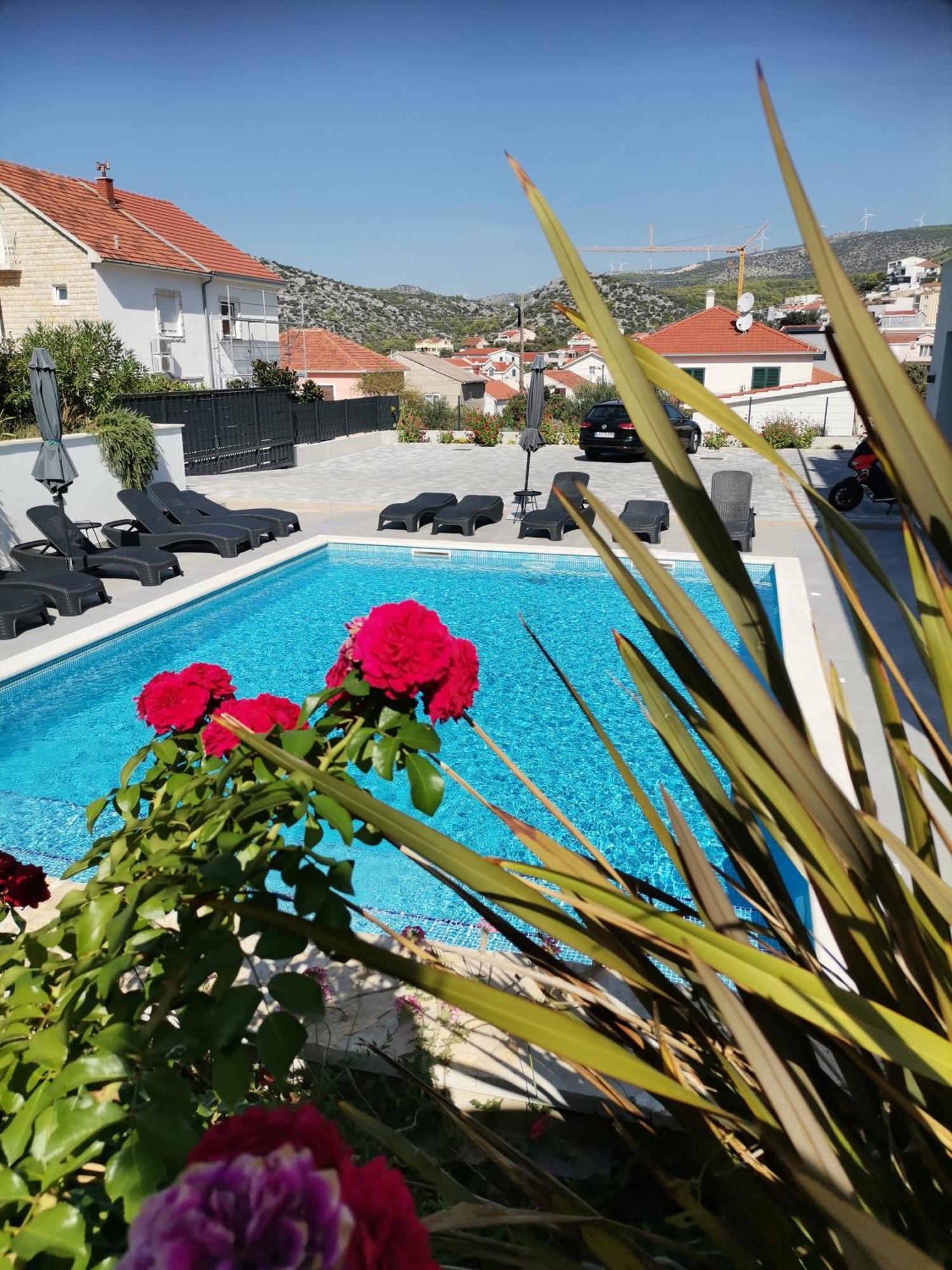 Villa Barbara & Zoran With Heated Swimming Pool 希杰·弗朗吉卡 外观 照片